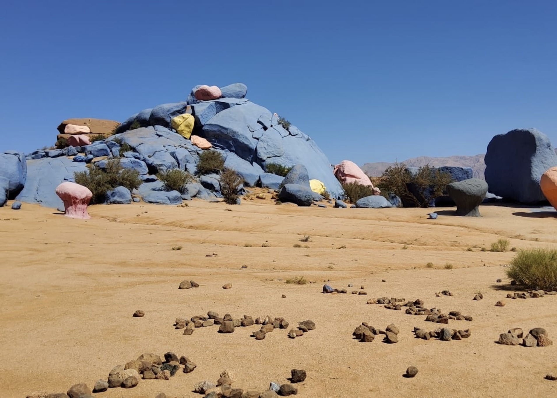 Painted Rocks, Tafraoute